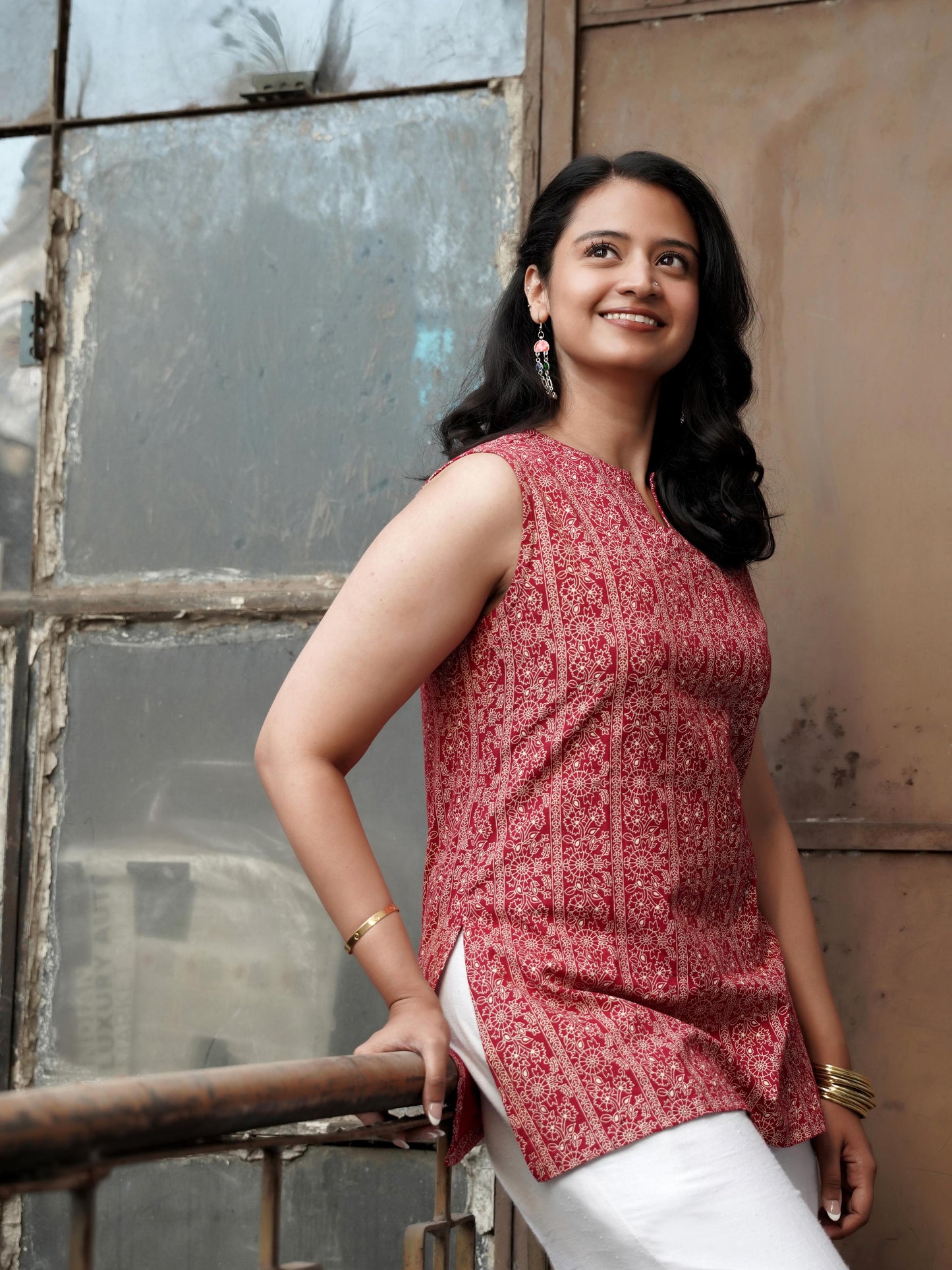 Pardesiya Sleeveless Kurti