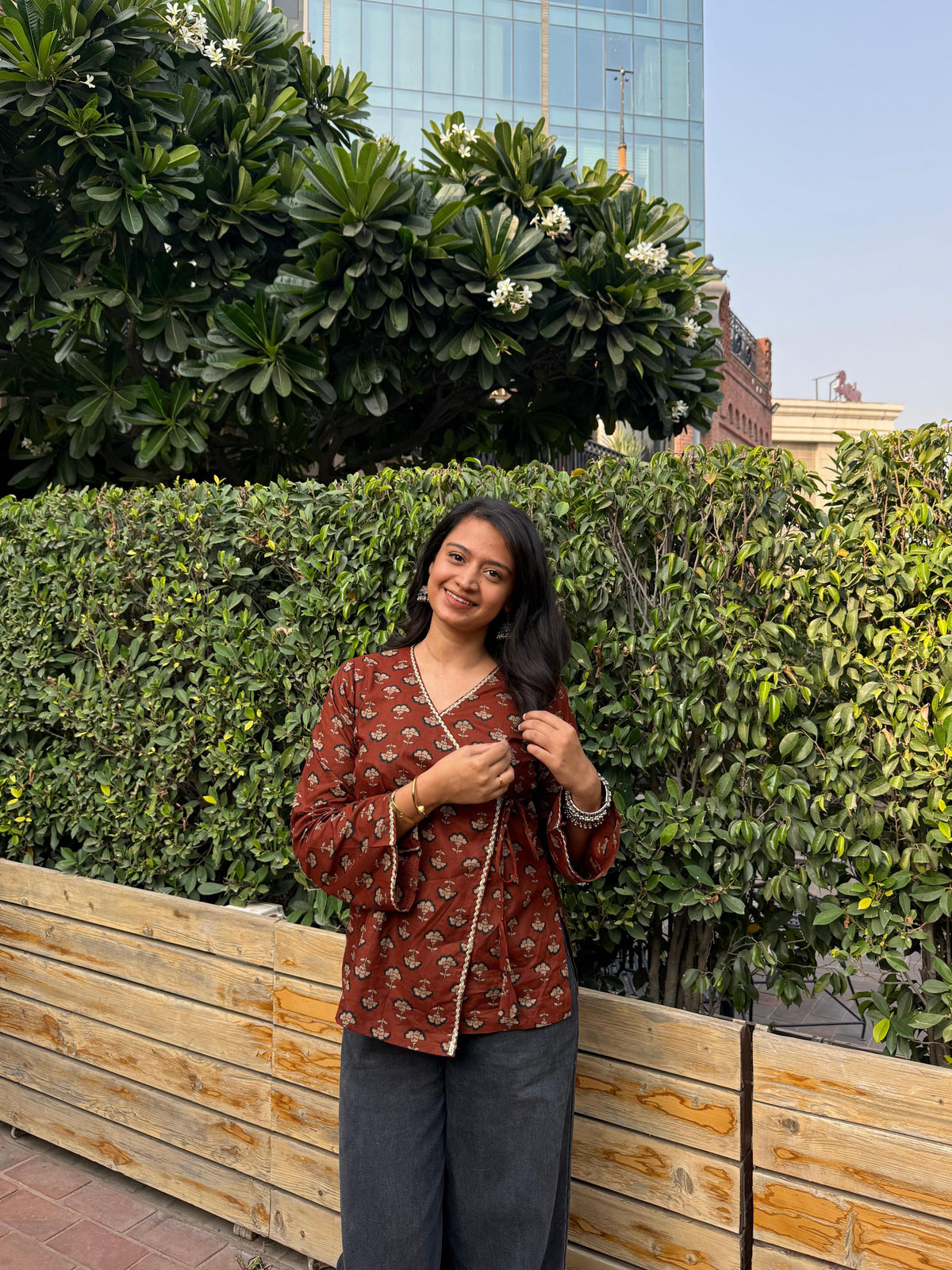Brown Bandhani wrap-tie kurti