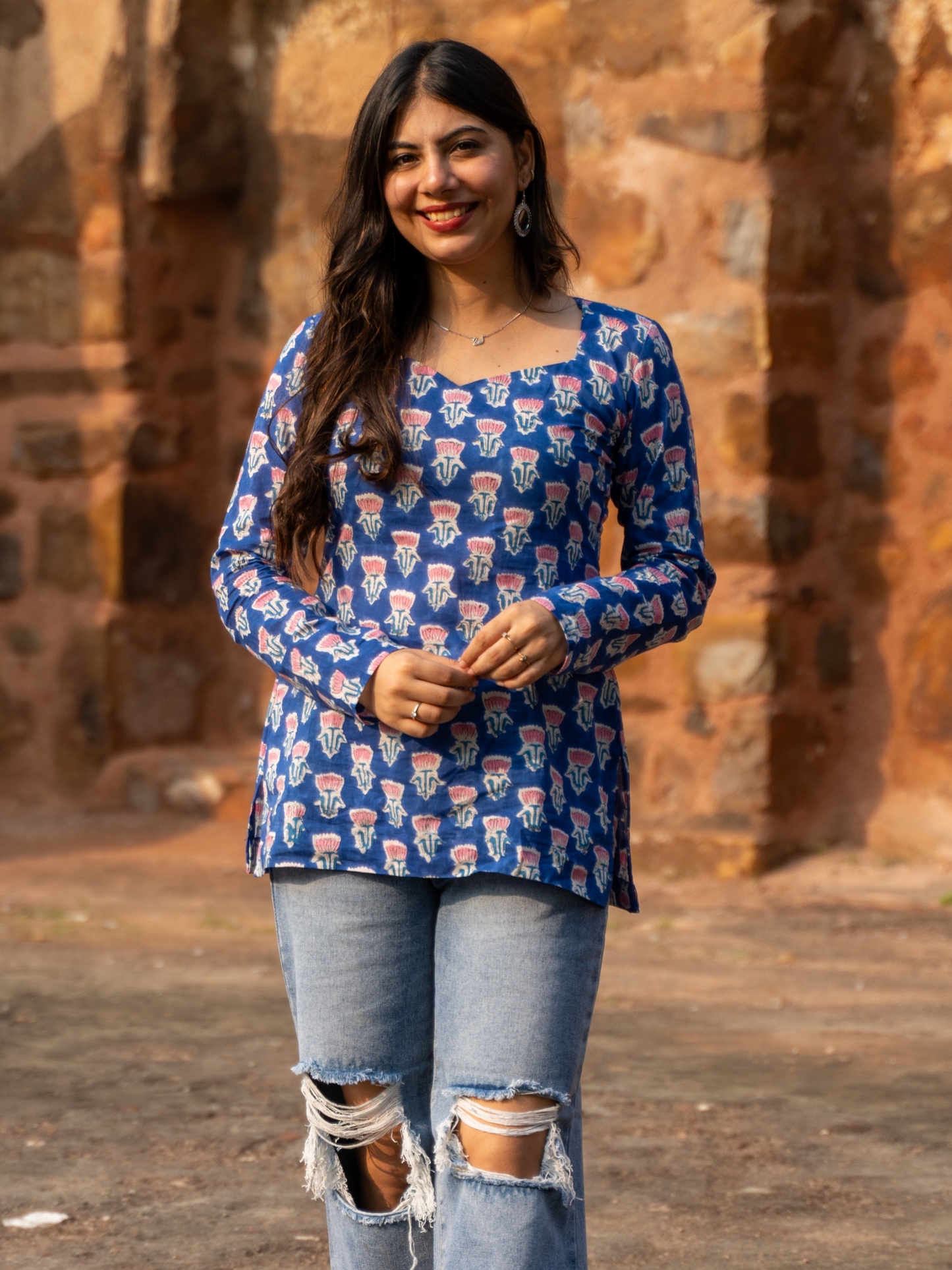 Neer Sleeved Kurti